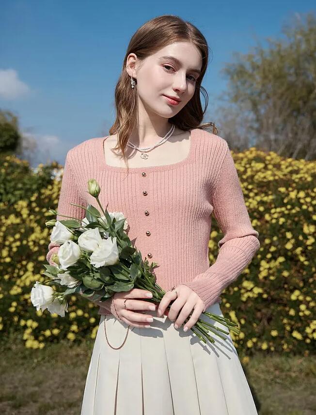 今年流行的小款衣服品牌,今年流行款式衣服_服装百科_第1张_酷尚品 今年流行的小款衣服品牌,今年流行款式衣服_https://www.kushangpin.com_服装百科_第1张